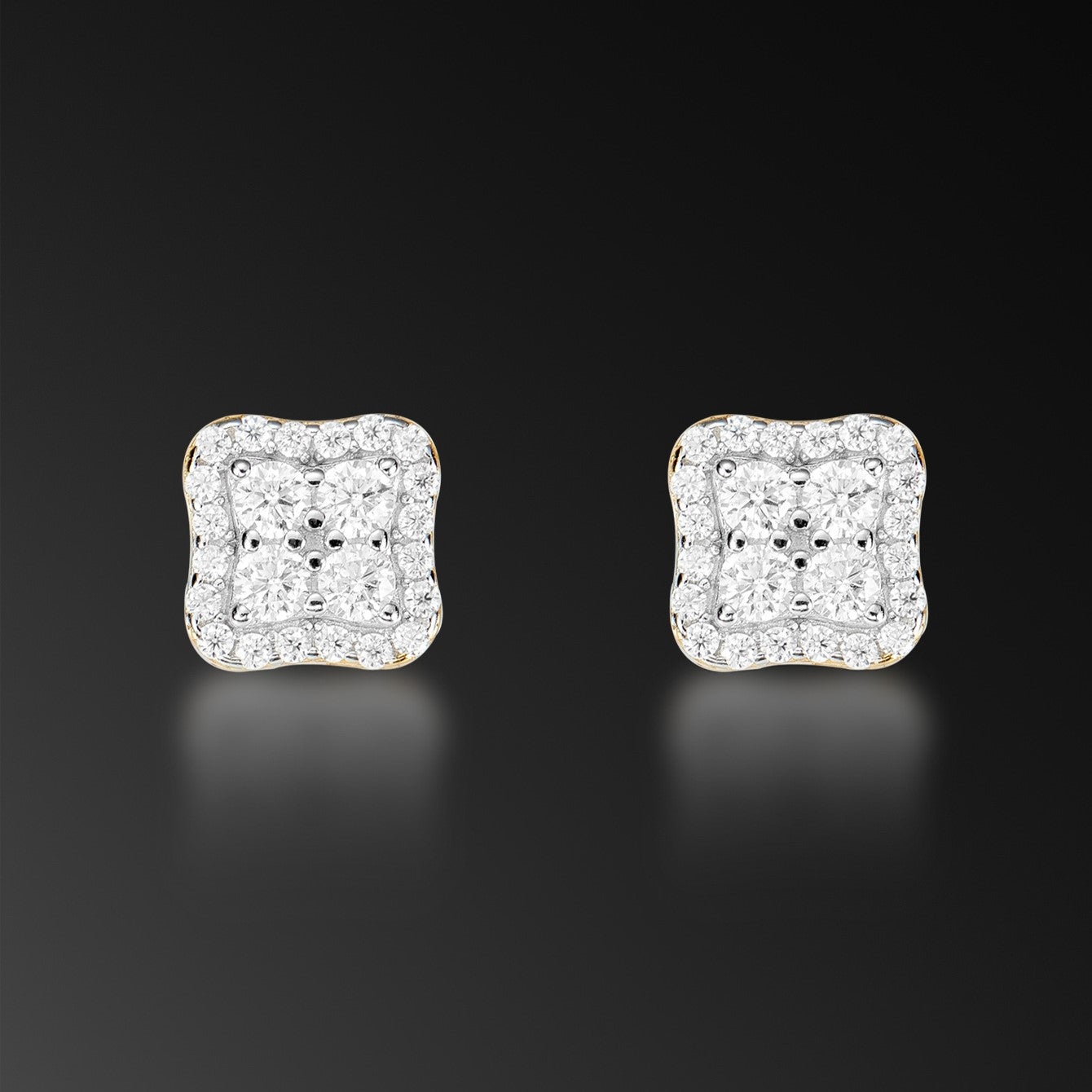 Moissanite Halo Clover Stud Earring