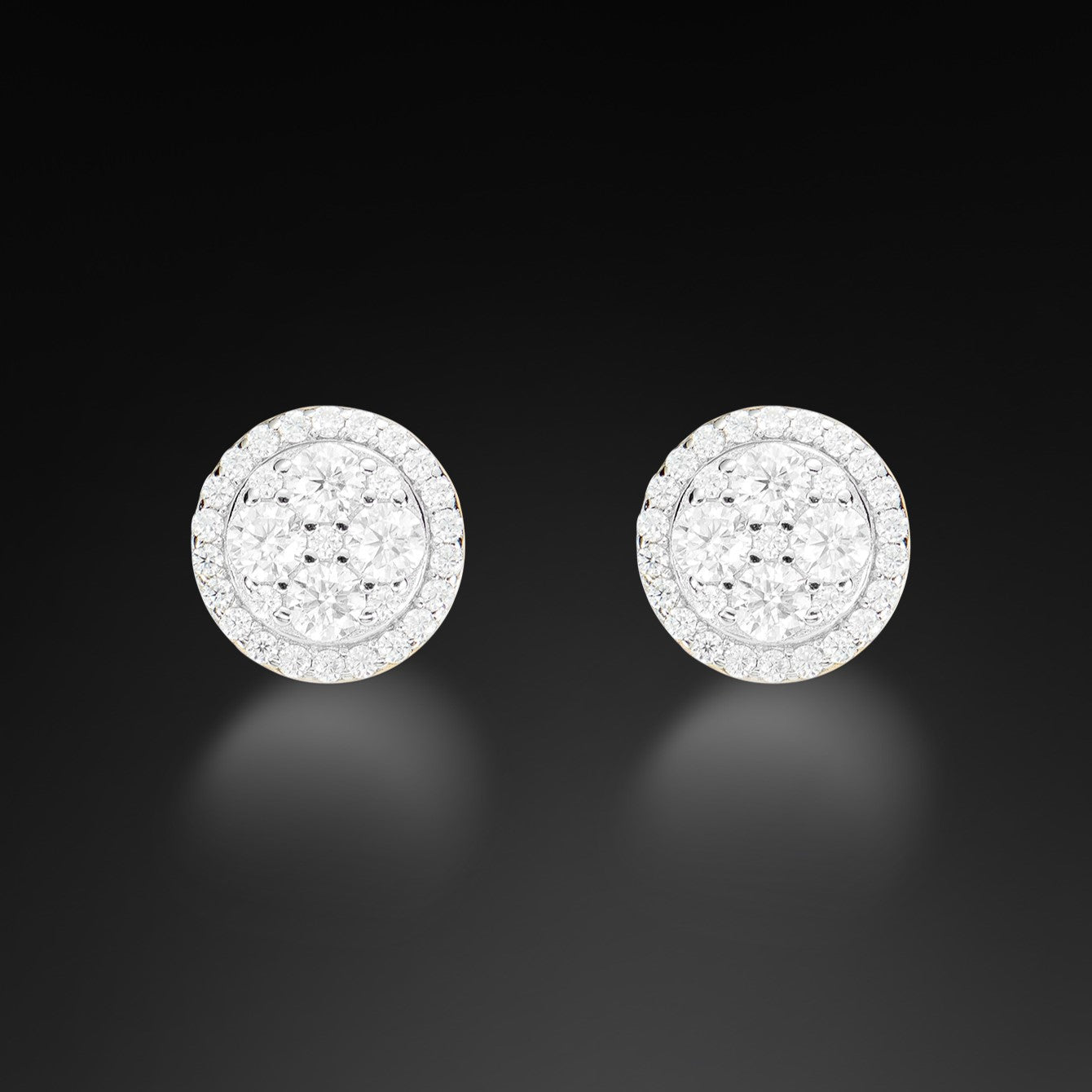 Moissanite Round Clover Stud Earring